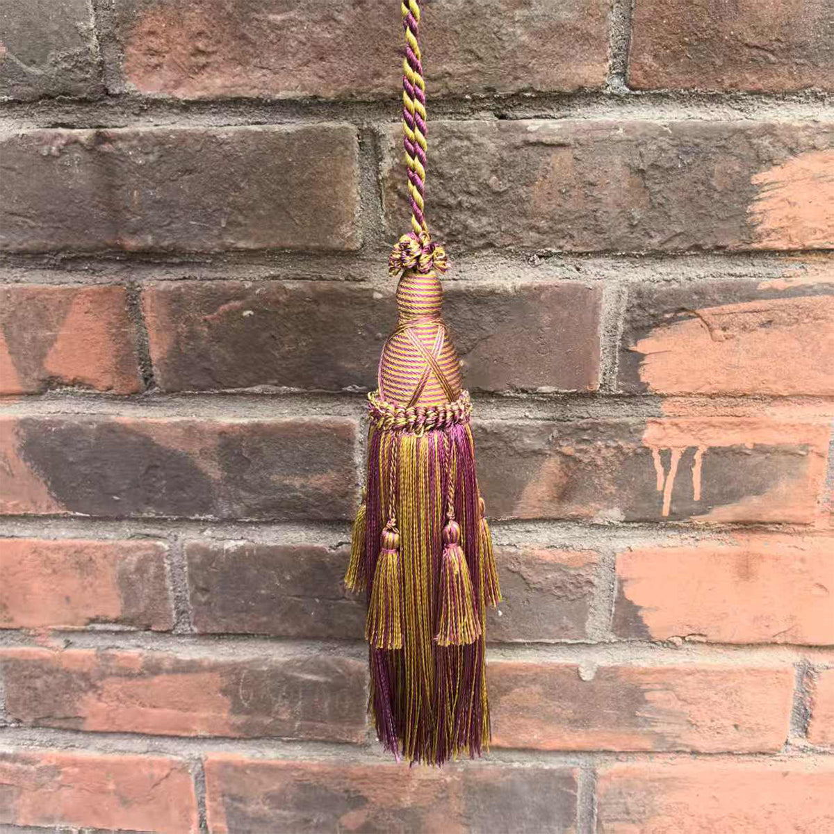 1 Pack Decorative Tassel 9 x 2 E96145
