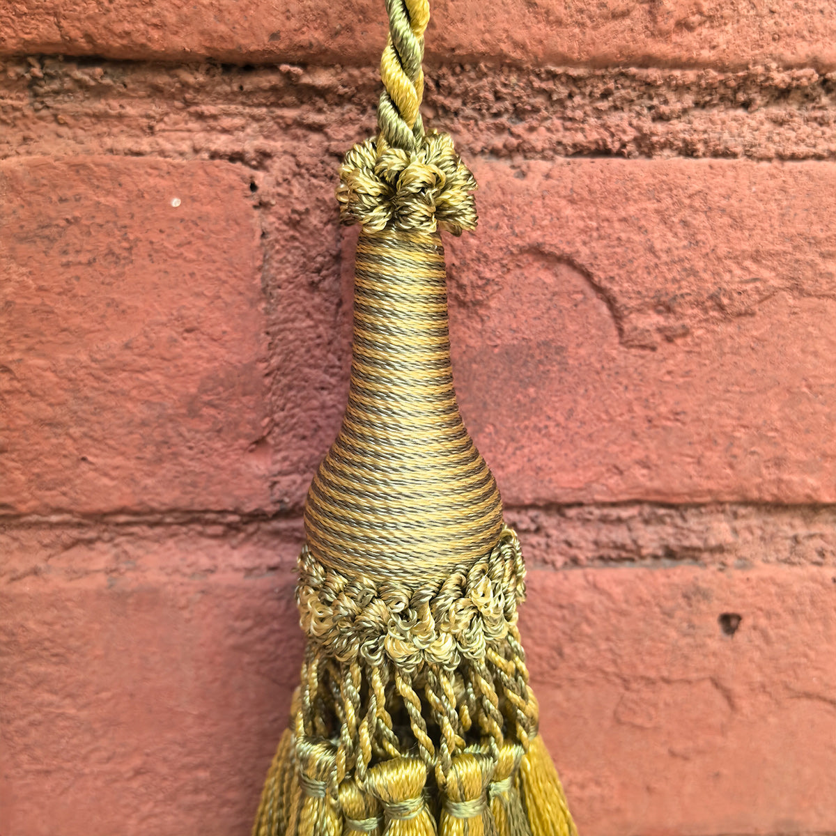 1 Pack Decorative Tassel 7 x 2 E96147