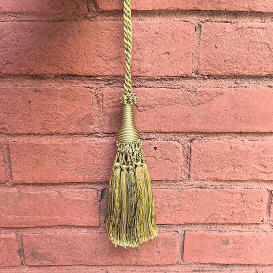 1 Pack Decorative Tassel 7 x 2 E96147
