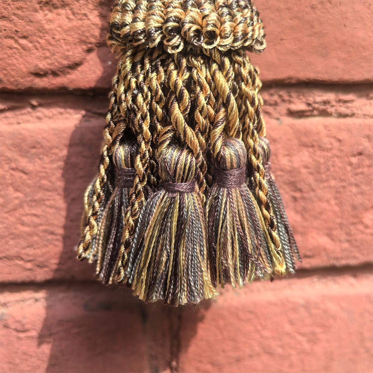 1 Pack Home Decor Tassel 5 x 3 E98327