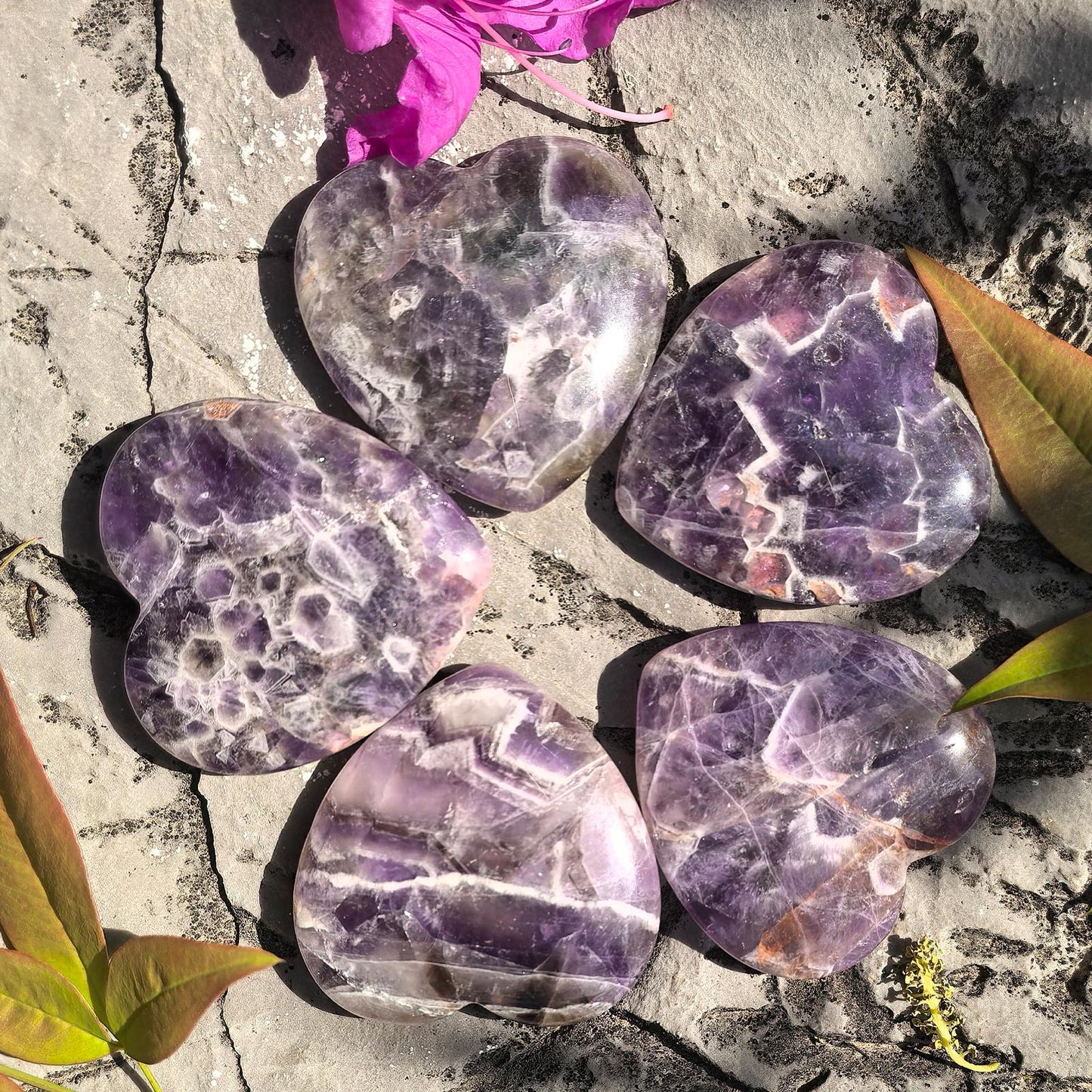 5PCS Heart-Shaped Healing Crystals – 4cm Polished Natural Stones for Chakra Balancing, Meditation, Reiki, and Spiritual Gifts