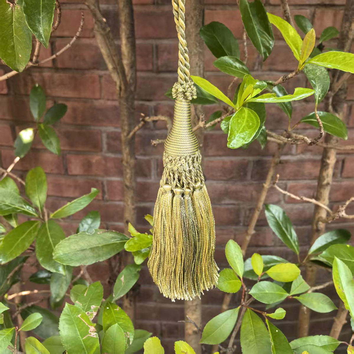 1 Pack Decorative Tassel 7 x 2 E96147
