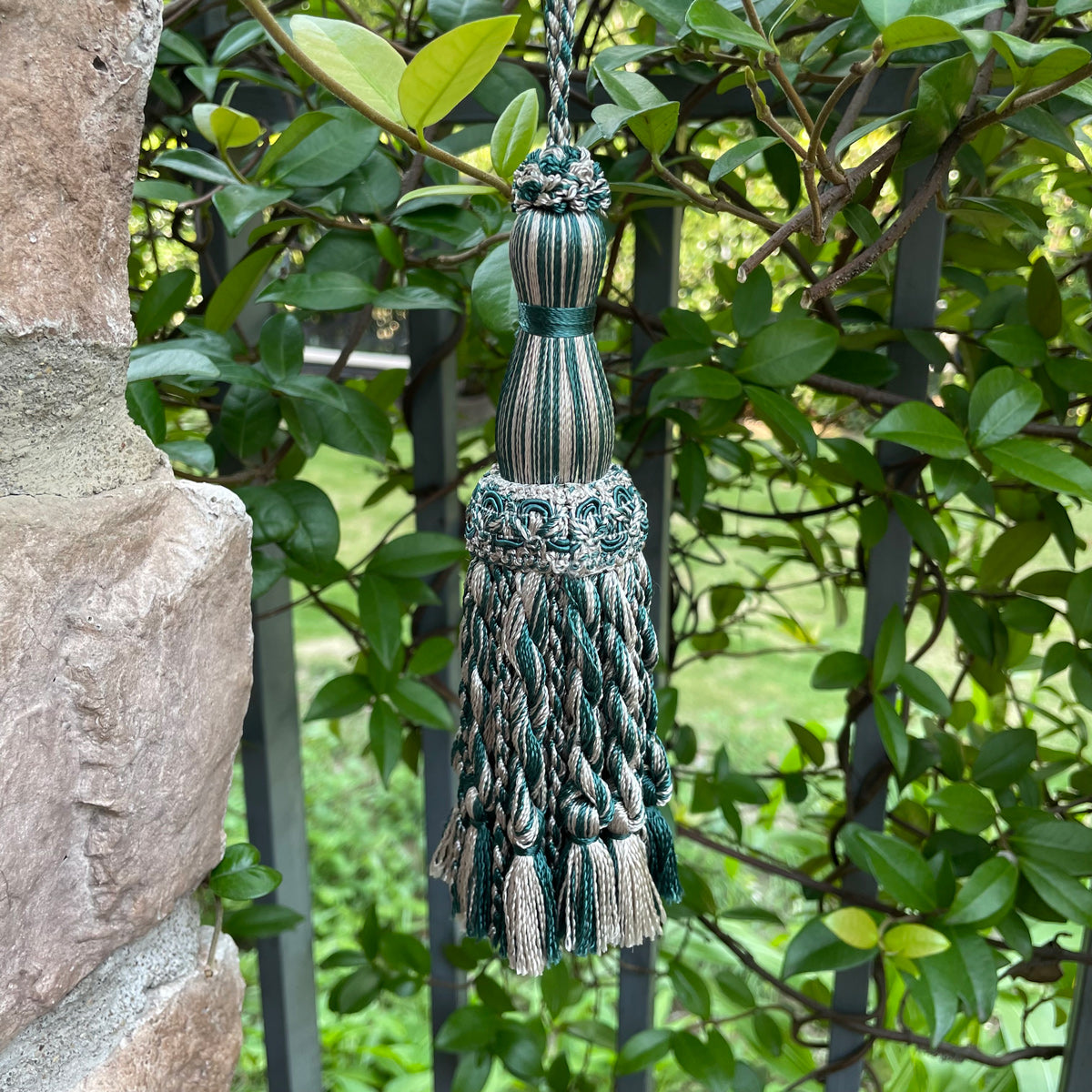 1 Pack Decorative Tassel 6 x 2 E1850