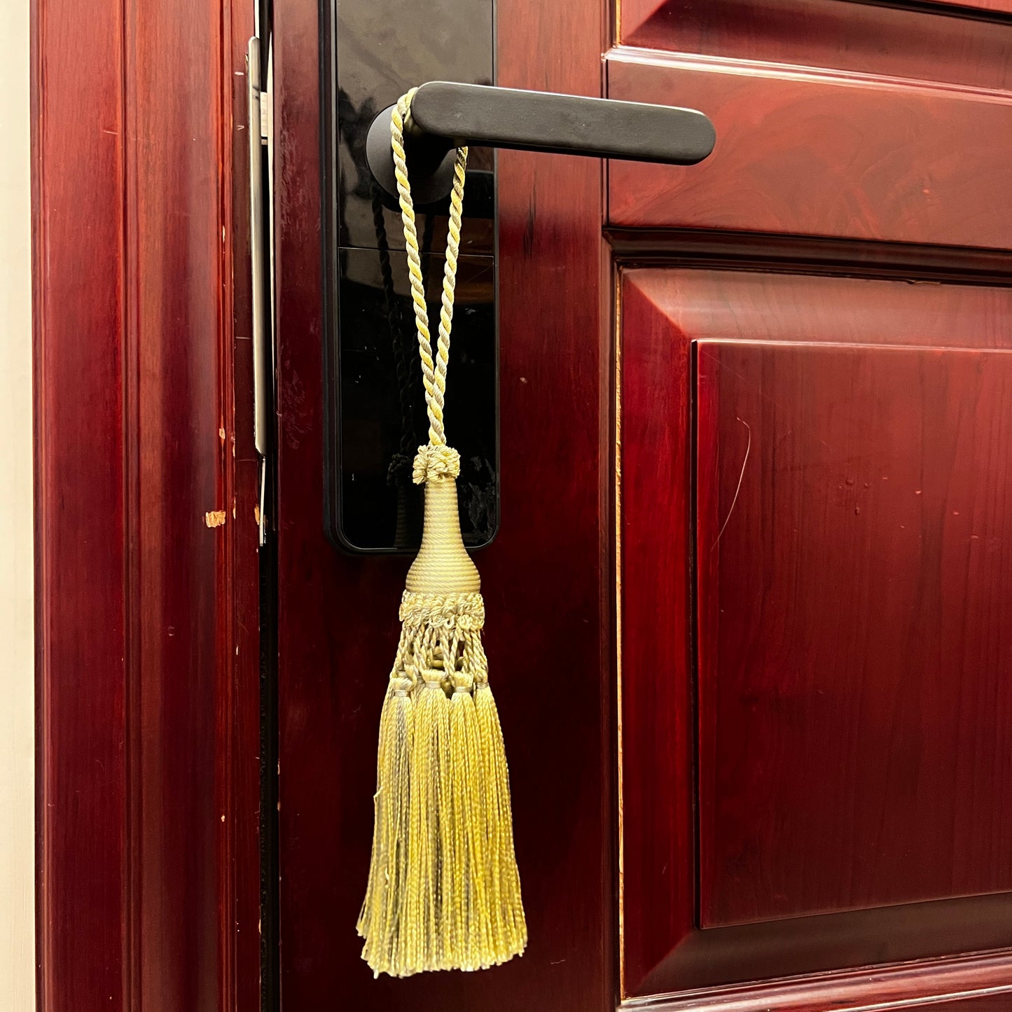 1 Pack Decorative Tassel 7 x 2 E96147