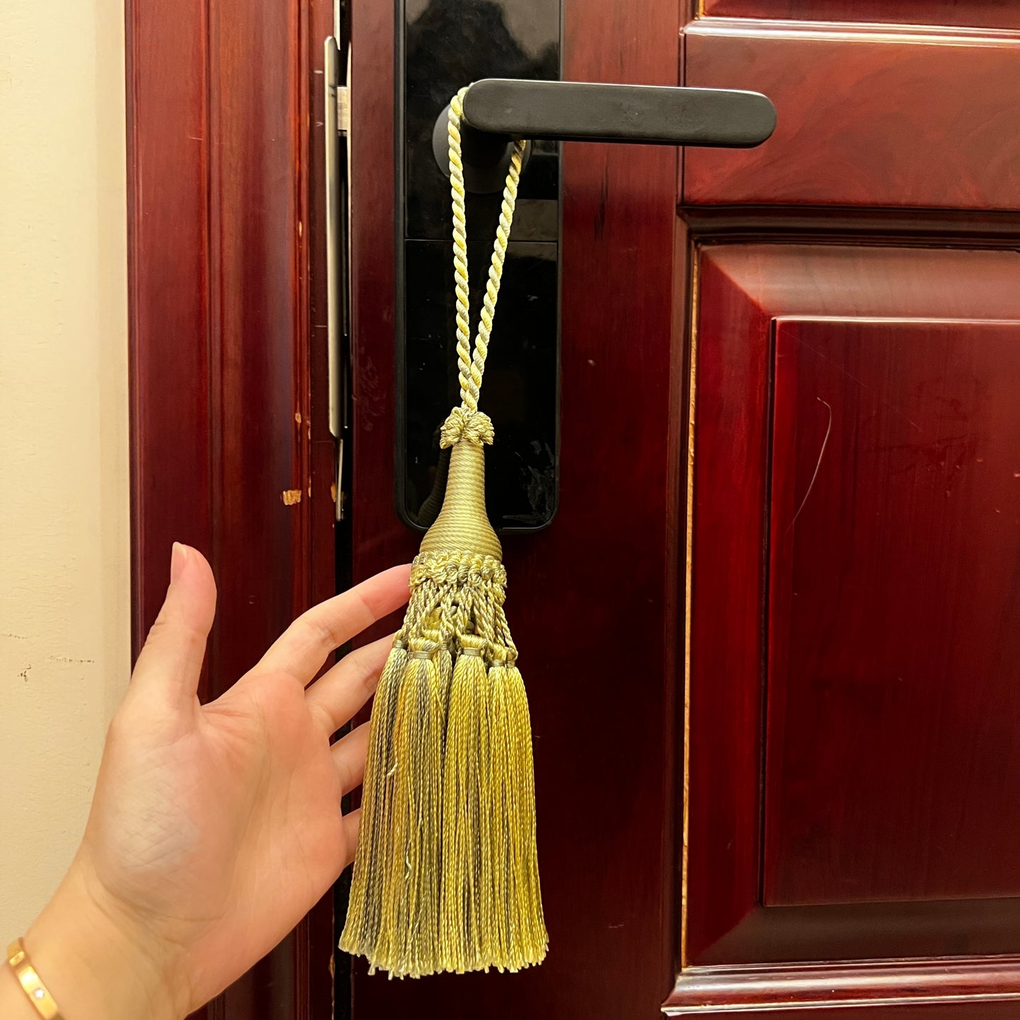 1 Pack Decorative Tassel 7 x 2 E96147