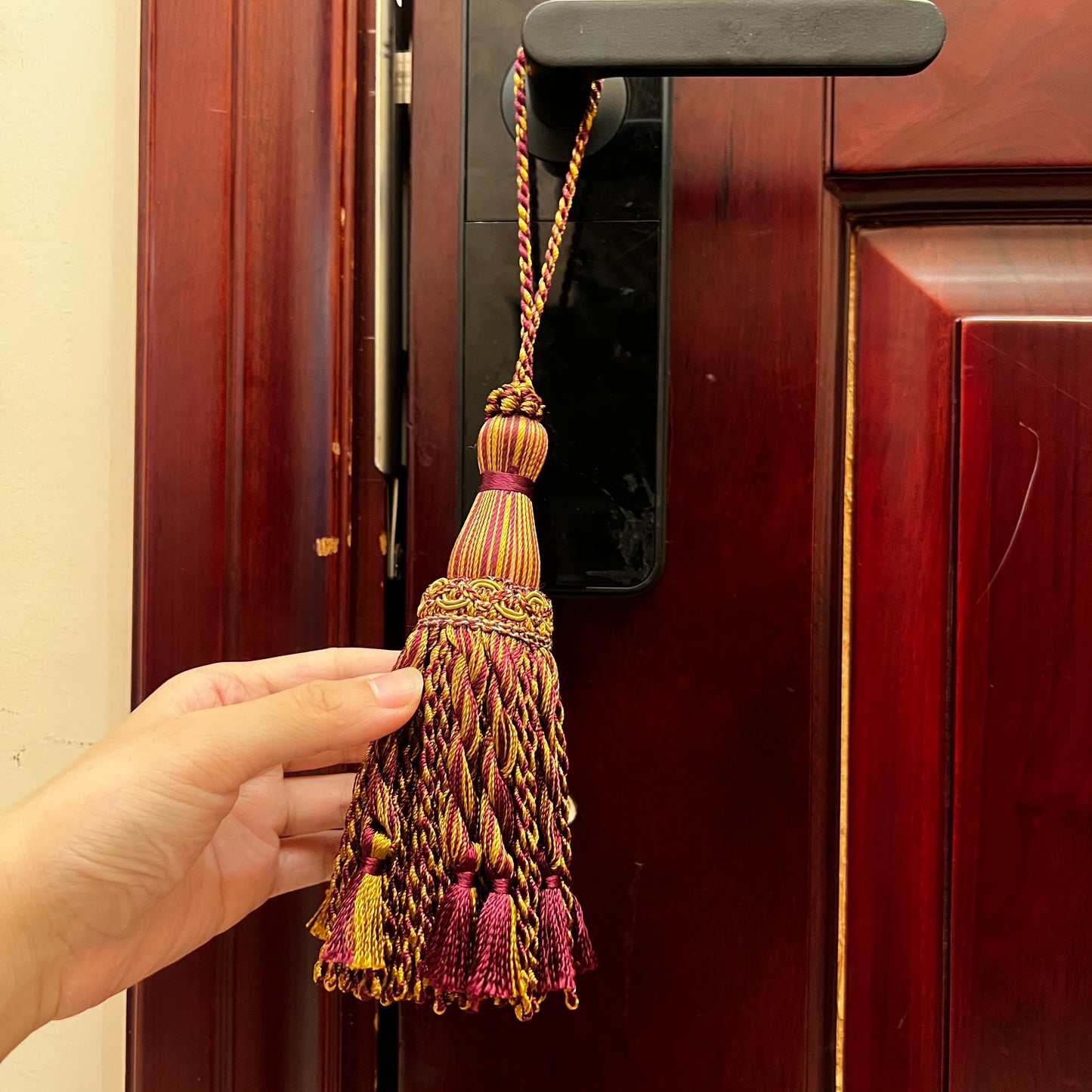 1 Pack Decorative Tassel 6 x 2 E1850