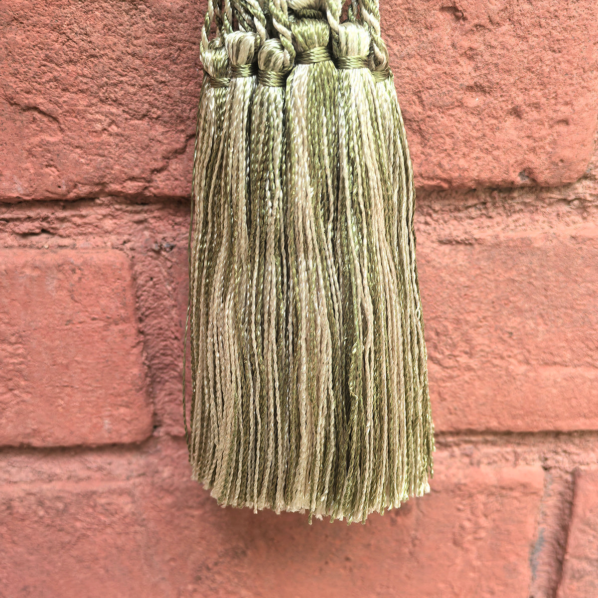 1 Pack Decorative Tassel 7 x 2 E96147