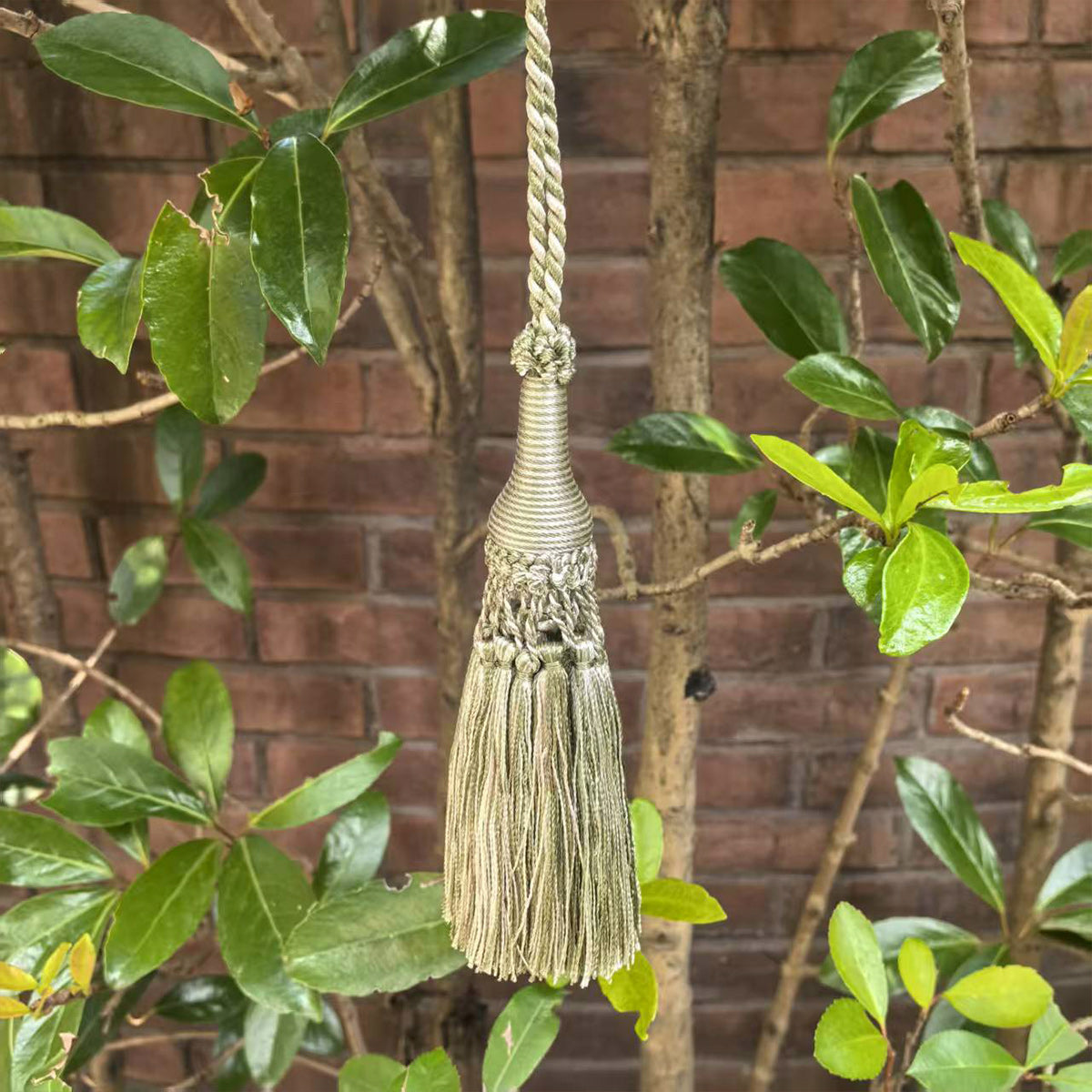 1 Pack Decorative Tassel 7 x 2 E96147