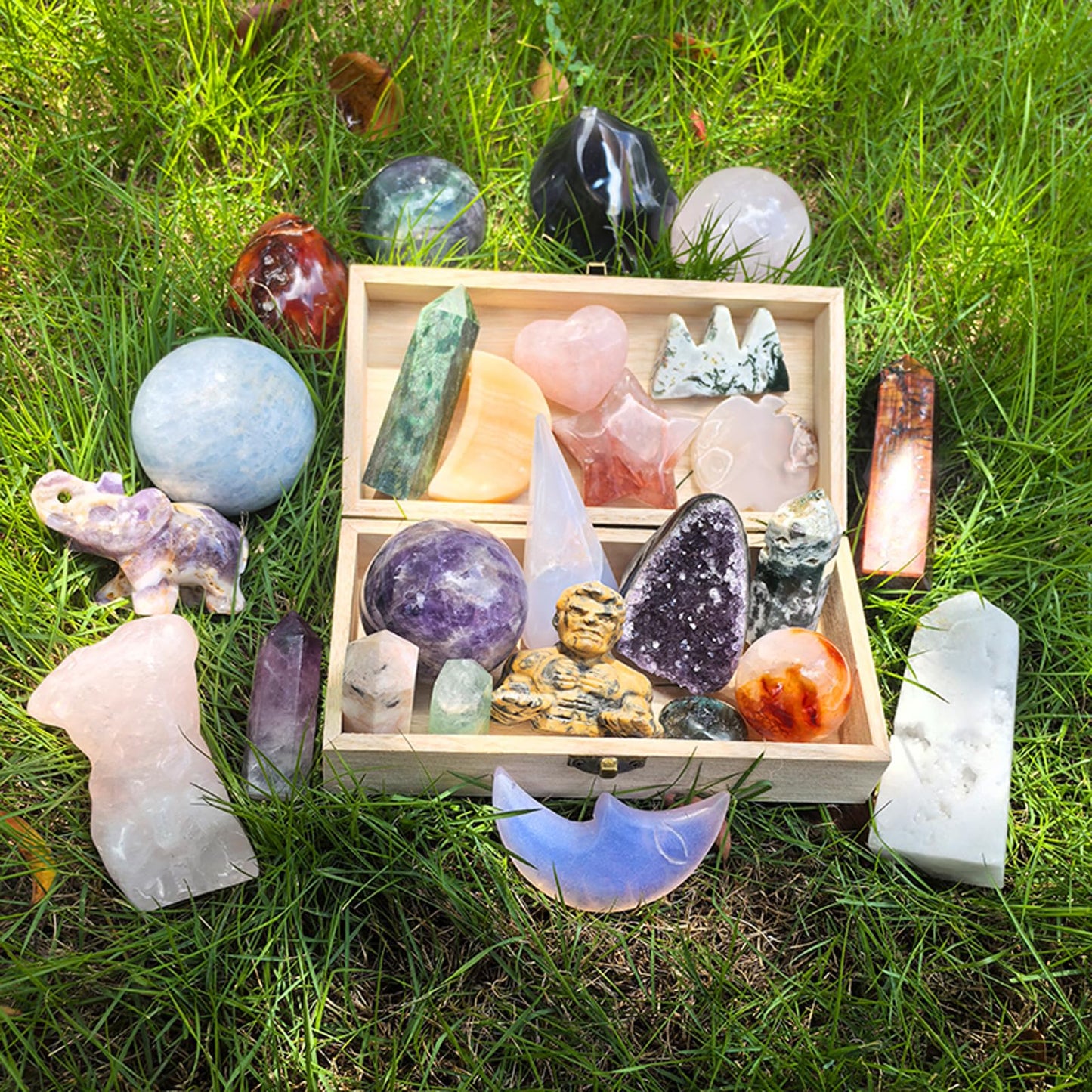 Healing Crystals Stone Mix Set Radom Crystals Bulk for Healing, Reiki, Mysterious Gifts for Women Crystal for Positive Energy Home Decor Tower Sphere Tumbling Nature Rough Stones