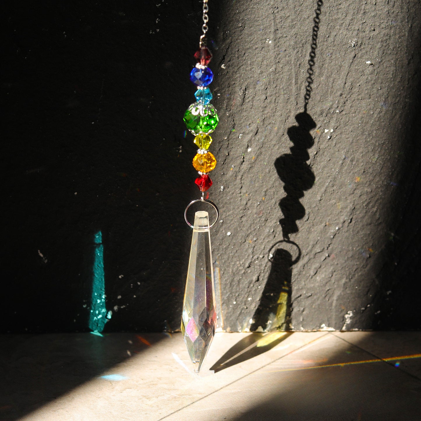 Colorful beads, crystals, sunlight catchers, maple leaf pendants, love maple leaf pendants, gardening pendants, jewelry supply